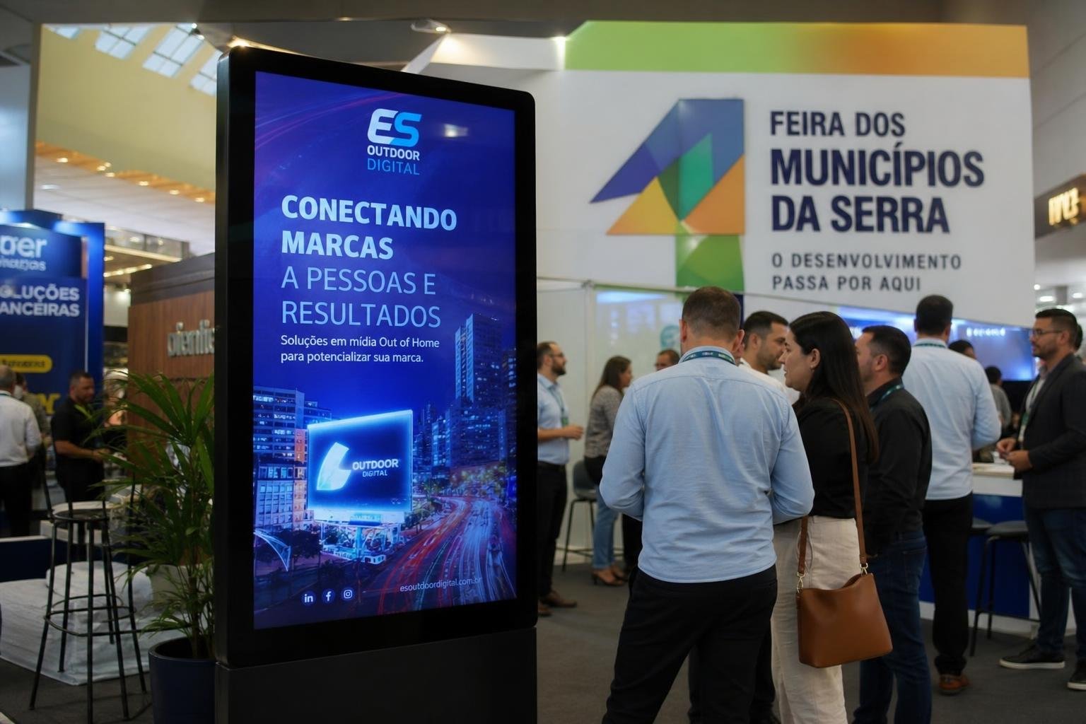 COMO A ES OUTDOOR DIGITALIZA A MÍDIA OOH PARA POTENCIALIZAR CAMPANHAS NA FEIRA DOS MUNICÍPIOS DA SERRA