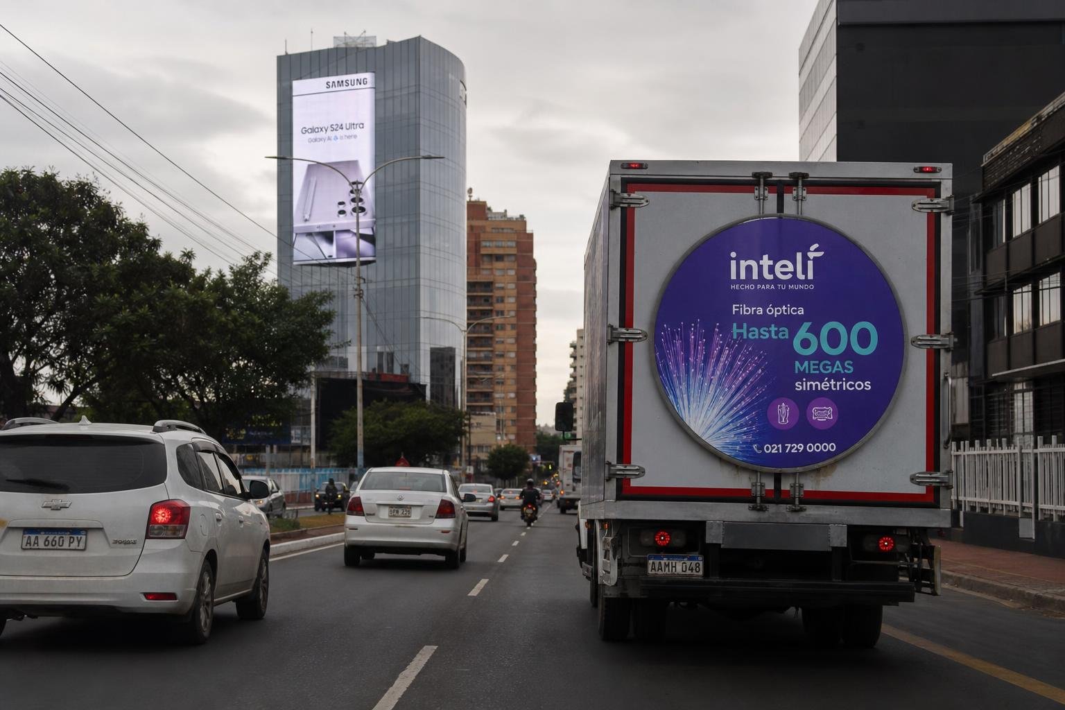 INTELI PY PRESENTA MEDALLONES DE CAMIÓN PARA ALCANZAR PÚBLICOS MÓVILES EN ASUNCIÓN